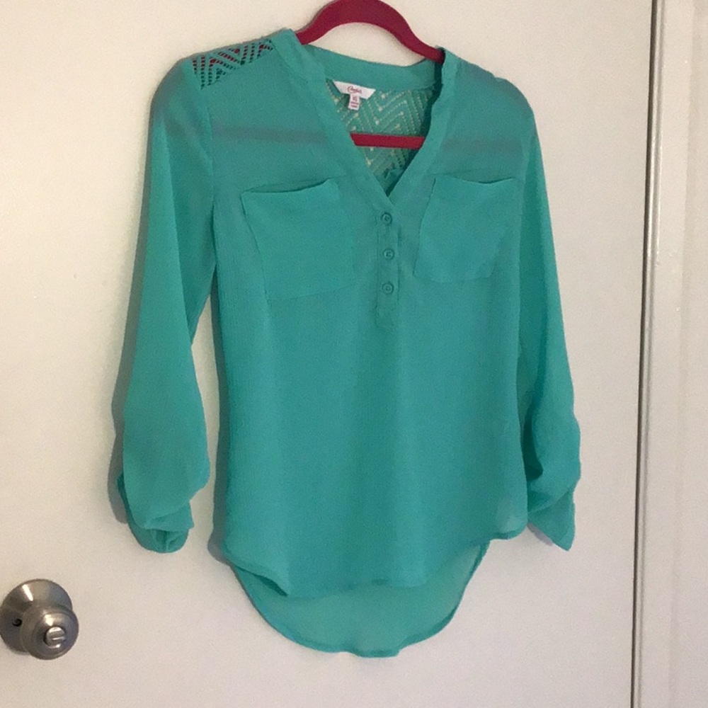 Tops - Picture 5 of 6